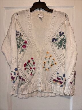 Vintage 90s Floral Embroidered Cardigan Sweater Grannycore Fairy Cottage Medium